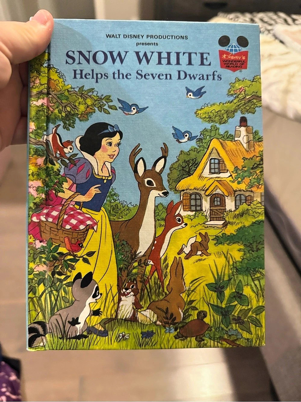 Disney Snow White Helps the Seven Dwarfs Vintage Storybook